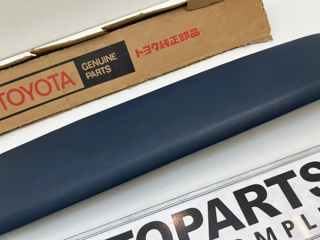 ToyotaStarletkp60LHD1979-1982dashpadOEMNOSbluecolor5