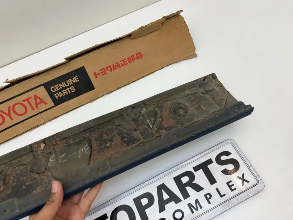 ToyotaStarletkp60LHD1979-1982dashpadOEMNOSbluecolor8