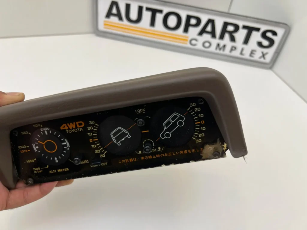 1st gen 4runner hilux inclinometer Altimeter OEM (brown) (5)
