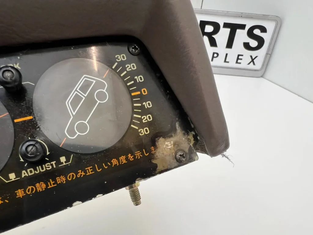 1st gen 4runner hilux inclinometer Altimeter OEM (brown) (7)