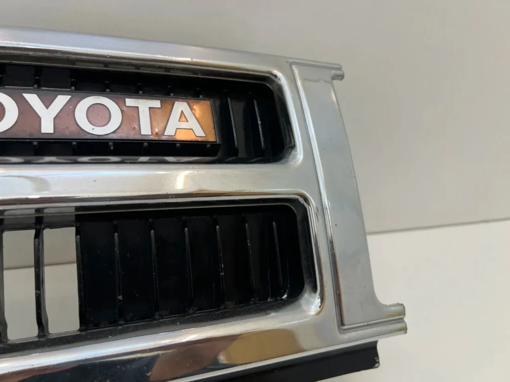 1st gen 4runner hilux pickup 1984 - 1988 JDM grille 910 condition (10)