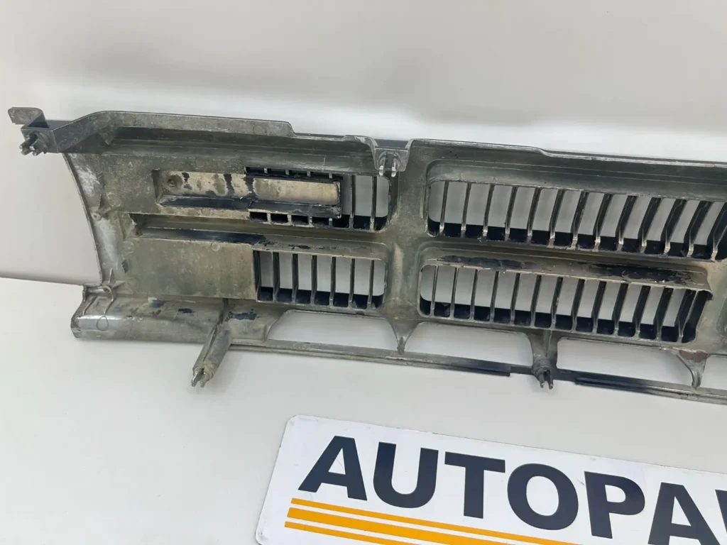 1st gen 4runner hilux pickup 1984 - 1988 JDM grille 910 condition (15)