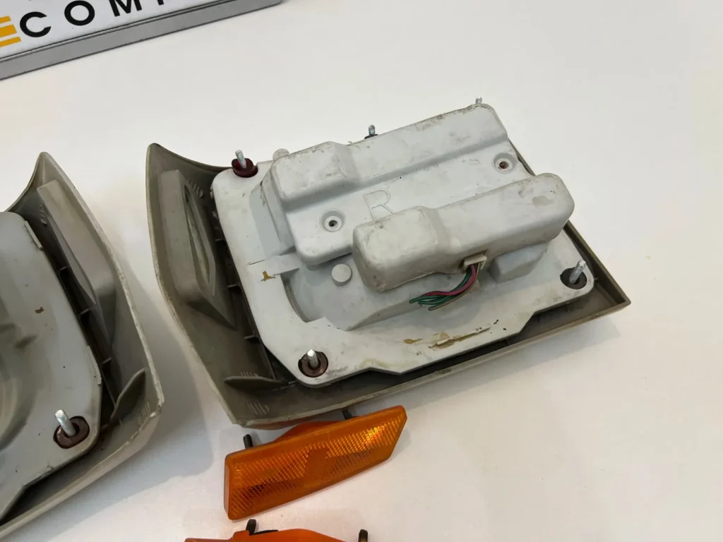 Corolla 1971 1972 Tail lights set (11)