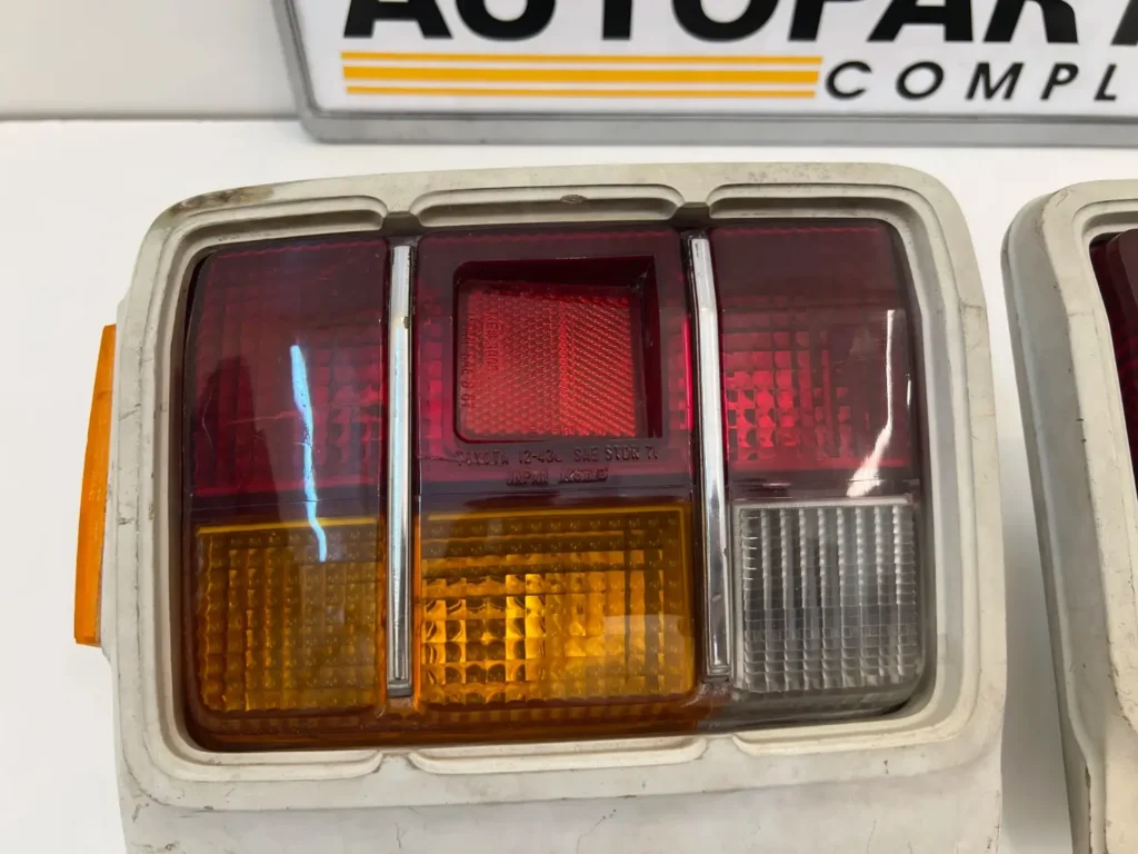 Corolla 1971 1972 Tail lights set (4)