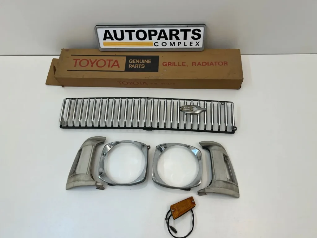 Corolla 1971 1972 ke20 te21 ke25 te27 front grille set (10)