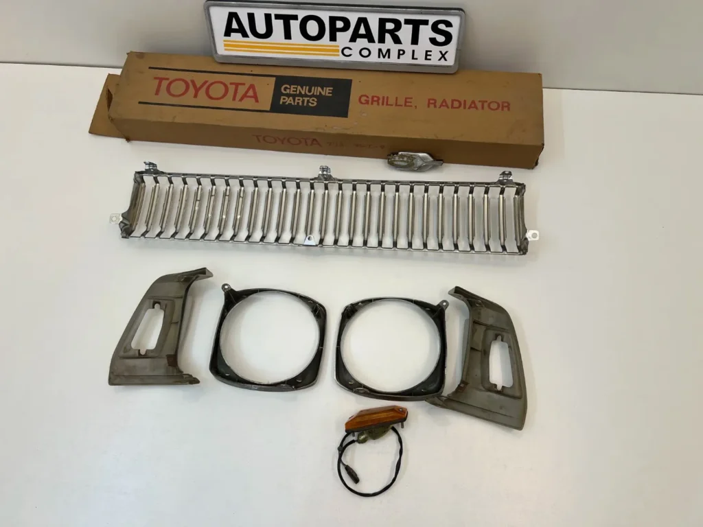 Corolla 1971 1972 ke20 te21 ke25 te27 front grille set (14)