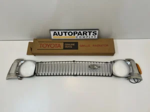 Corolla 1971 1972 ke20 te21 ke25 te27 front grille set (2)