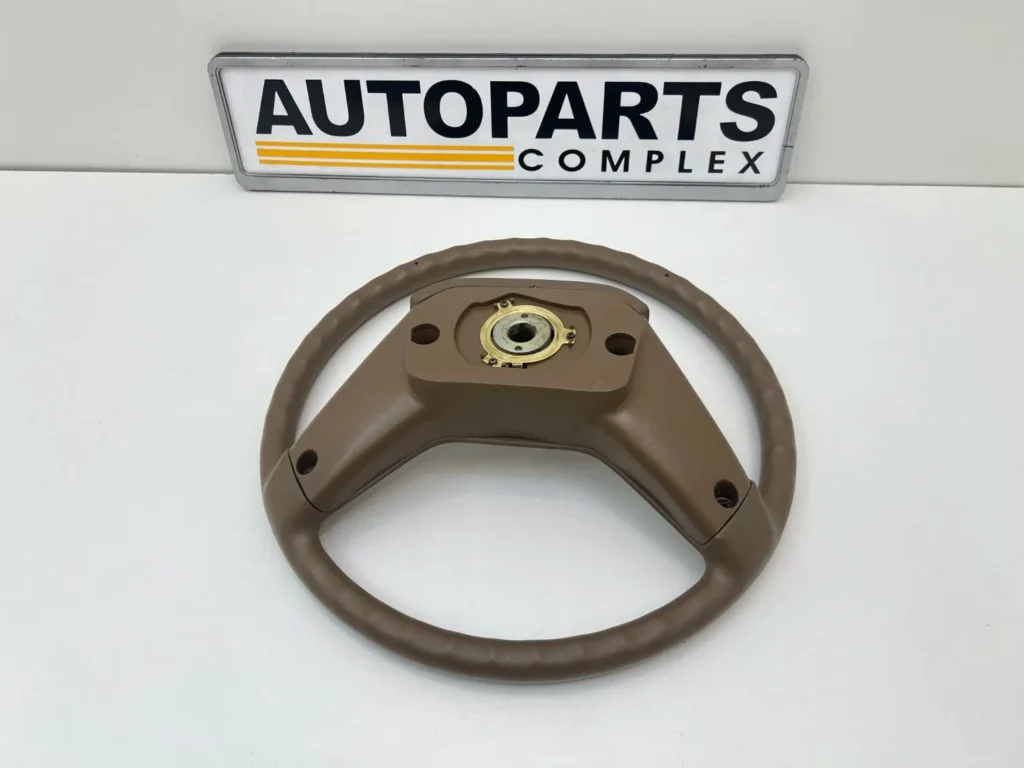 Corolla 1980 1981 beigeTan steering wheel ke70 te72 (1)