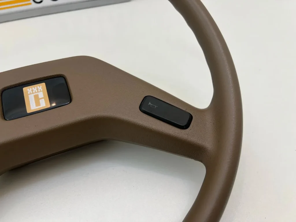 Corolla 1980 1981 beigeTan steering wheel ke70 te72 (12)