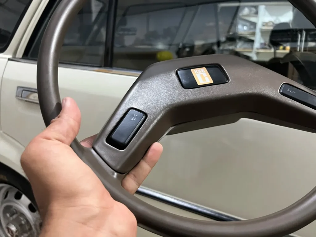 Corolla 1982 1983 brown steering wheel ke70 te72 (5)