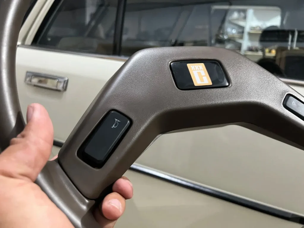 Corolla 1982 1983 brown steering wheel ke70 te72 (7)