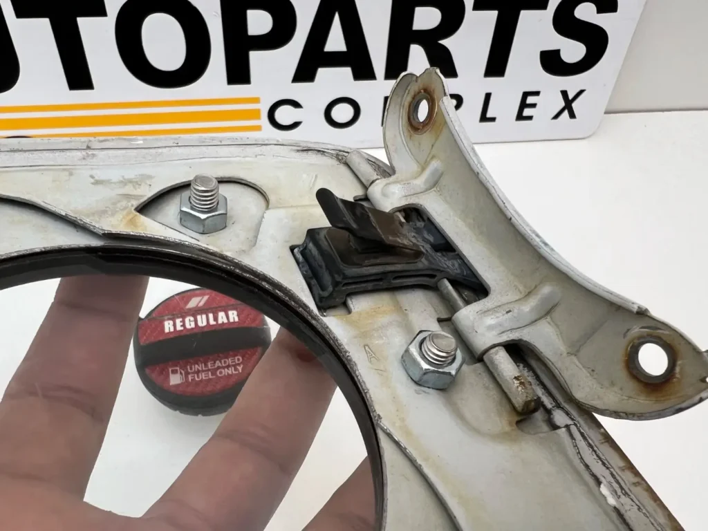 Corolla AE101 AE100 JDM style modified fuel filler door and TRD cap (9)