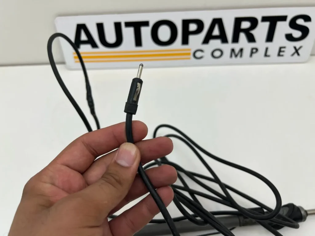 Corolla ke70 1982 1983 OEM fender antenna (5)