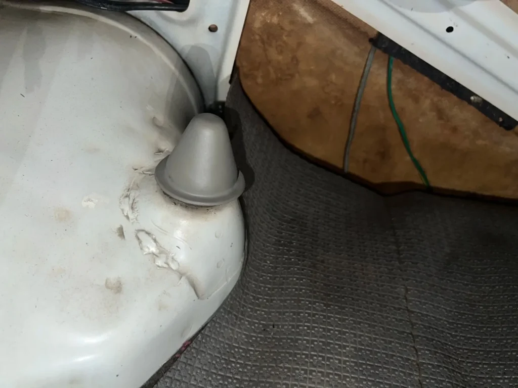 Corolla ke70 te72 te71 ae70 rear shock absorber caps (2)