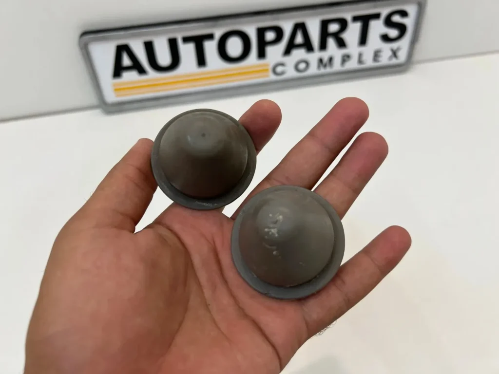 Corolla ke70 te72 te71 ae70 rear shock absorber caps OEM used (5)