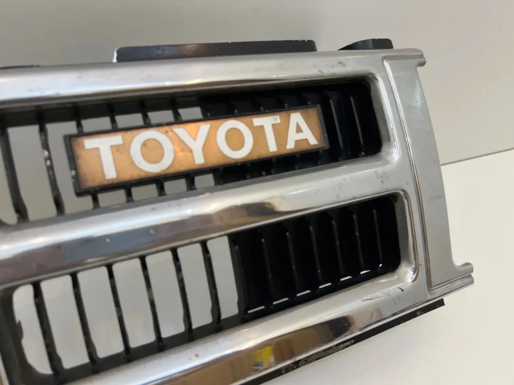 Hilux 1984 - 1988 4runner Surf JDM grille 710 condition (10)