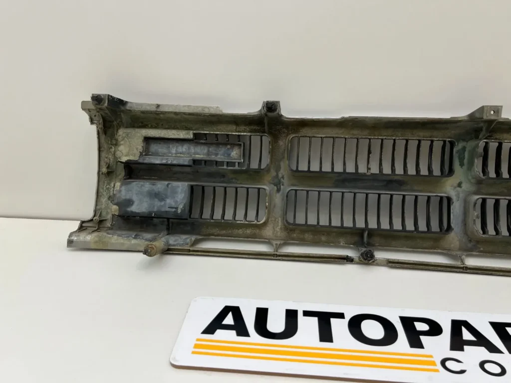 Hilux 1984 - 1988 4runner Surf JDM grille 710 condition (18)