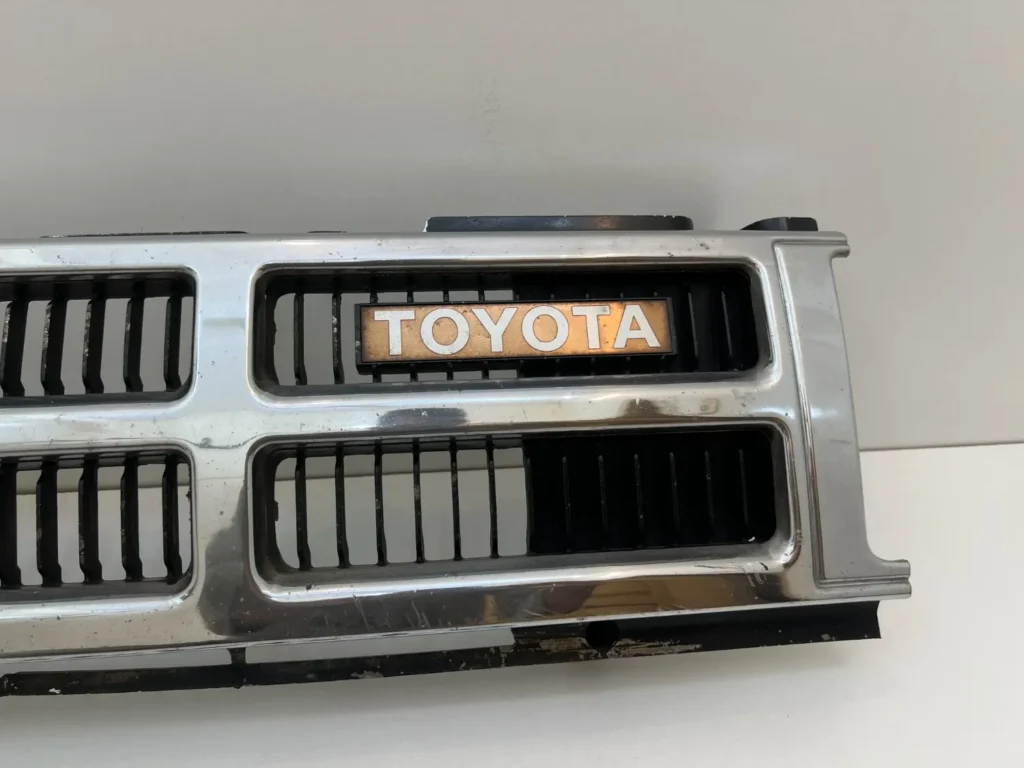 Hilux 1984 - 1988 4runner Surf JDM grille 710 condition (4)