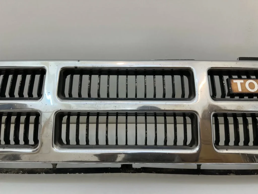 Hilux 1984 - 1988 4runner Surf JDM grille 710 condition (5)