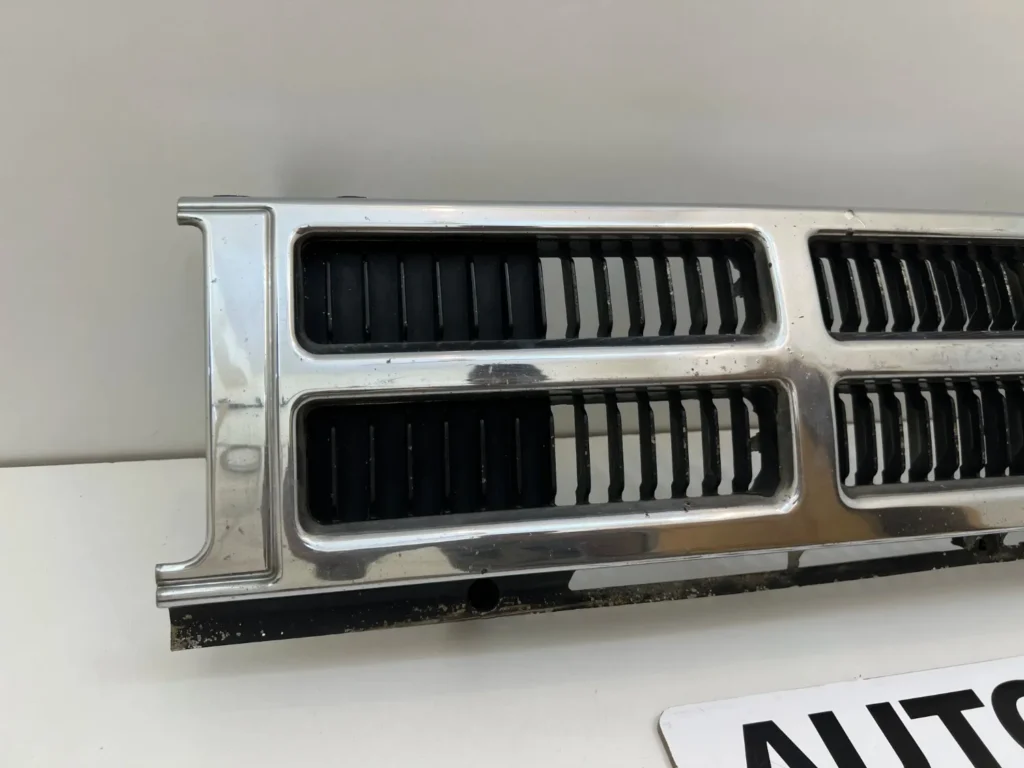 Hilux 1984 - 1988 4runner Surf JDM grille 710 condition (6)