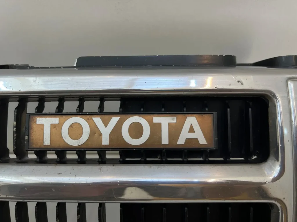 Hilux 1984 - 1988 4runner Surf JDM grille 710 condition (8)