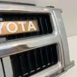 Hilux 1984 - 1988 4runner Surf JDM grille 710 condition (9)