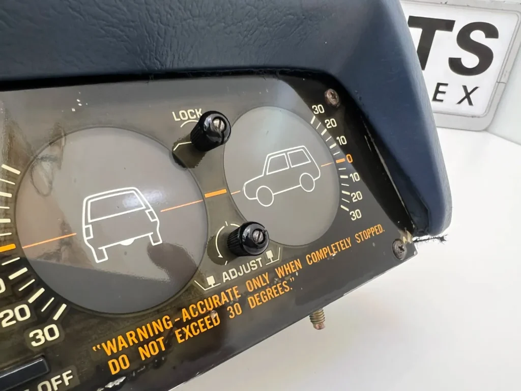 Hilux 1984 - 1988 4runner inclinometer (5)