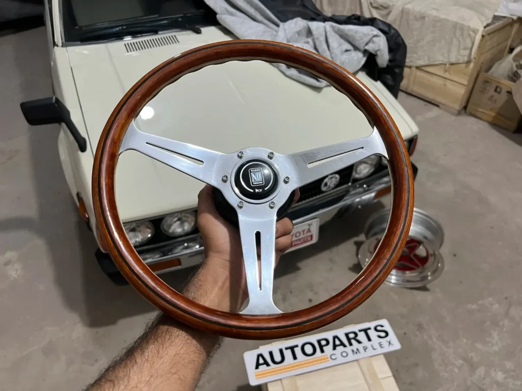 Legit Nardi classic wooden 360mm with Toyota hub adapter (1)