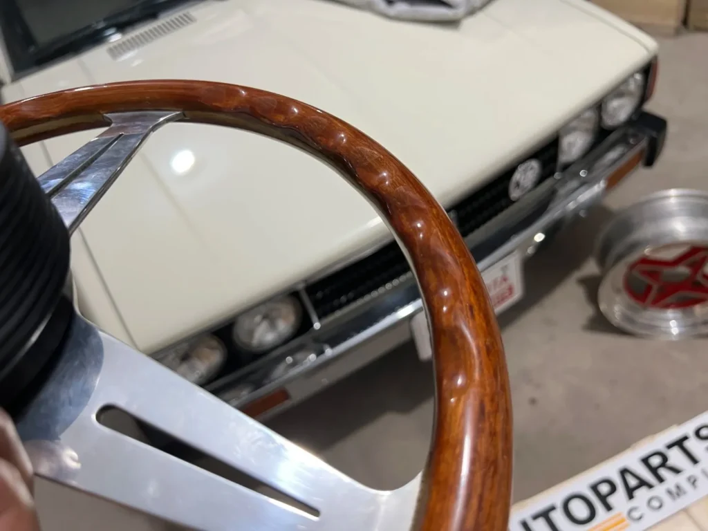 Legit Nardi classic wooden 360mm with Toyota hub adapter (13)