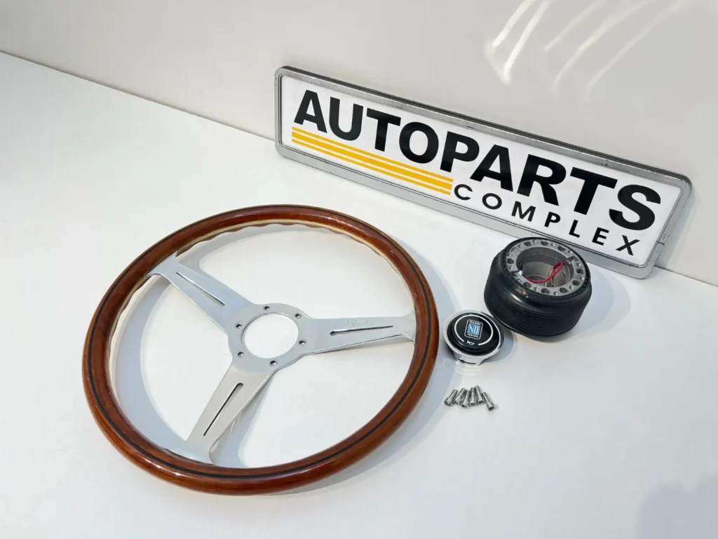 Legit Nardi classic wooden 360mm with Toyota hub adapter (4)