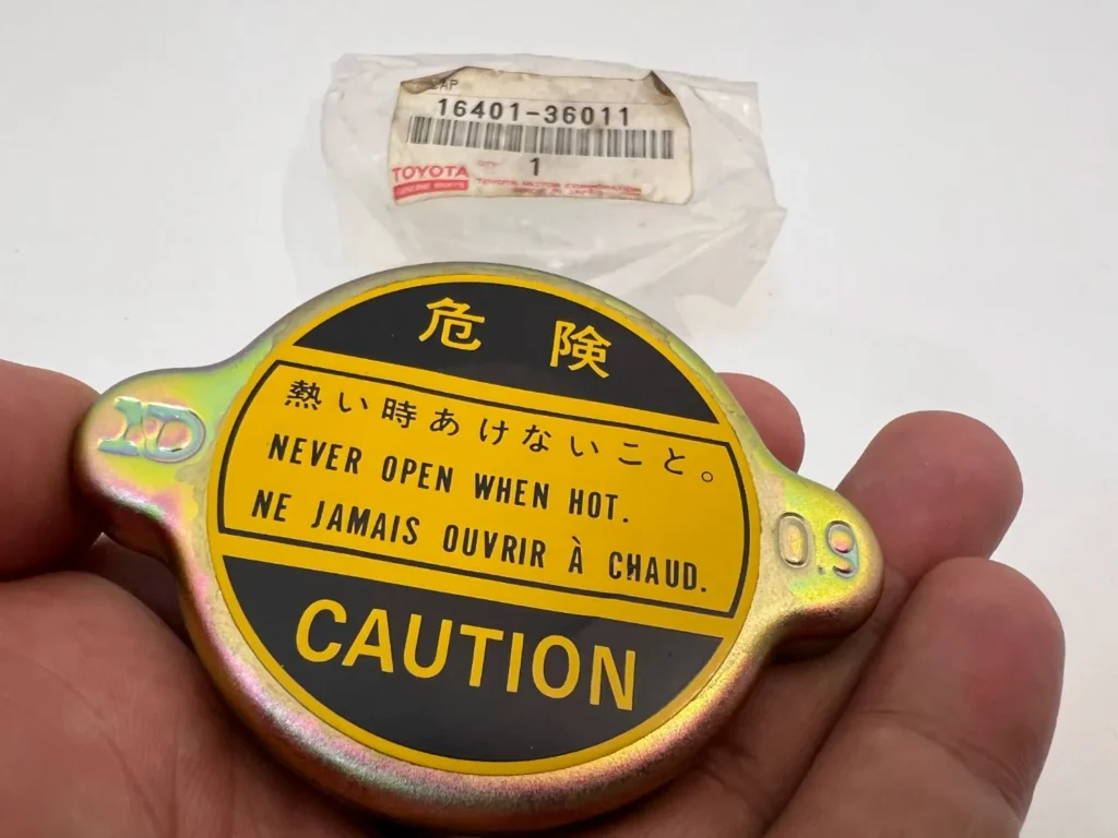 OEM Toyota radiator cap (3)