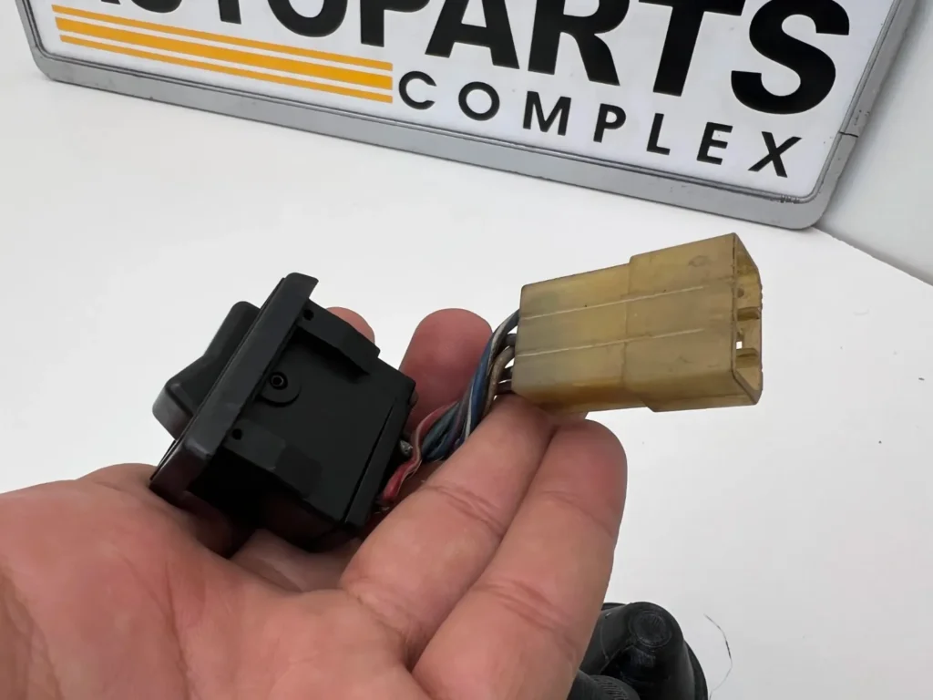 Toyota 1980s Rear windshield wiper switch (5)