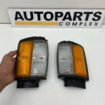 Toyota hilux 1984 - 1988 2wd 4wd parkingcorner lamps JDM type OEM (5)