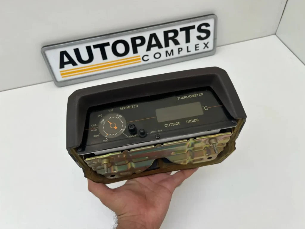 Toyota land cruiser 70 series altimeter