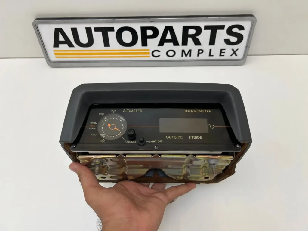 Toyota land cruiser 70 series altimeter (7)