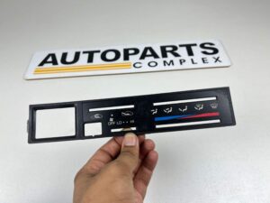1989 - 1995 Toyota Pickup Truck 4Runner climate control panel (2)