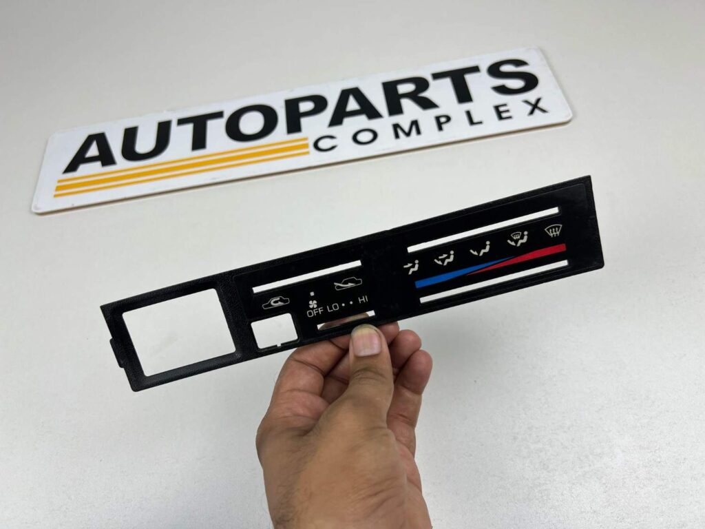 1989 - 1995 Toyota Pickup Truck 4Runner climate control panel (5)