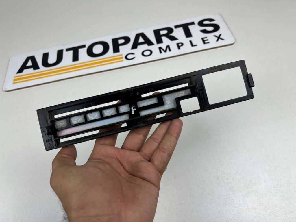 1989 - 1995 Toyota Pickup Truck 4Runner climate control panel (6)