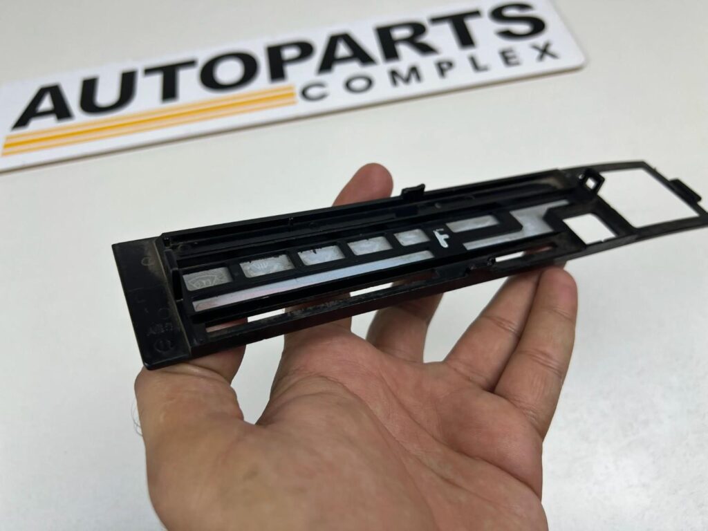1989 - 1995 Toyota Pickup Truck 4Runner climate control panel (7)