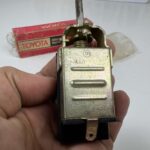 Carina Ta12 Ta10 Ta14 NOS OEM wiper switch (1)