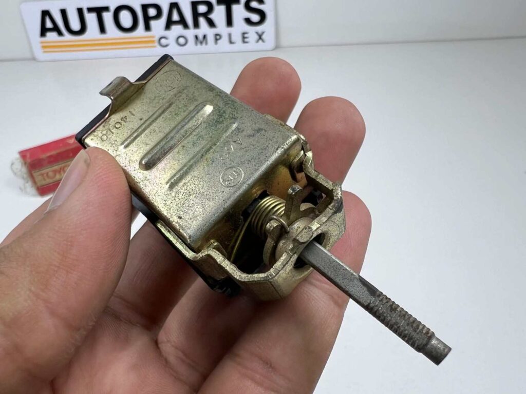 Carina Ta12 Ta10 Ta14 NOS OEM wiper switch (5)