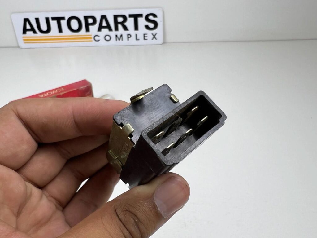 Carina Ta12 Ta10 Ta14 NOS OEM wiper switch (7)