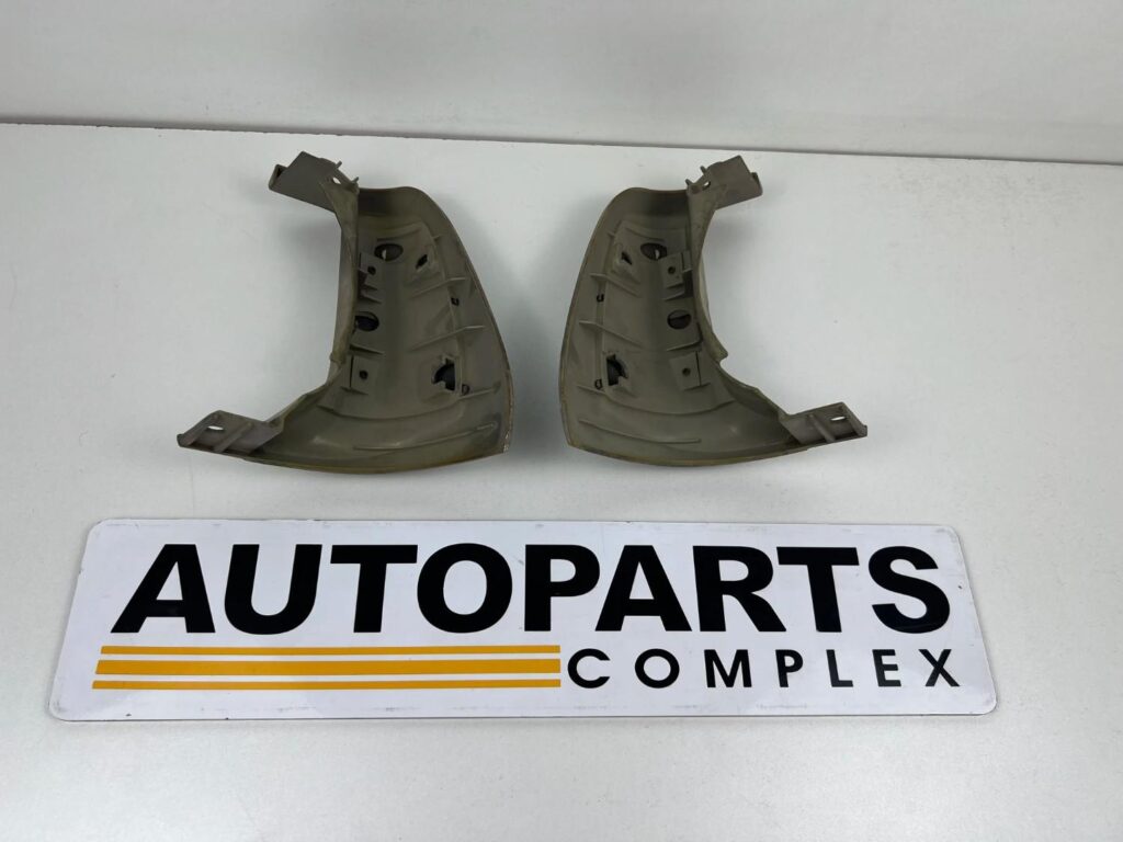 Corolla 1971 - 1974 ke20 te21 te28 fender garnish pair used item (10)