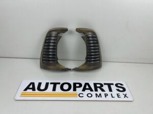 Corolla 1971 - 1974 ke20 te21 te28 fender garnish pair used item (2)