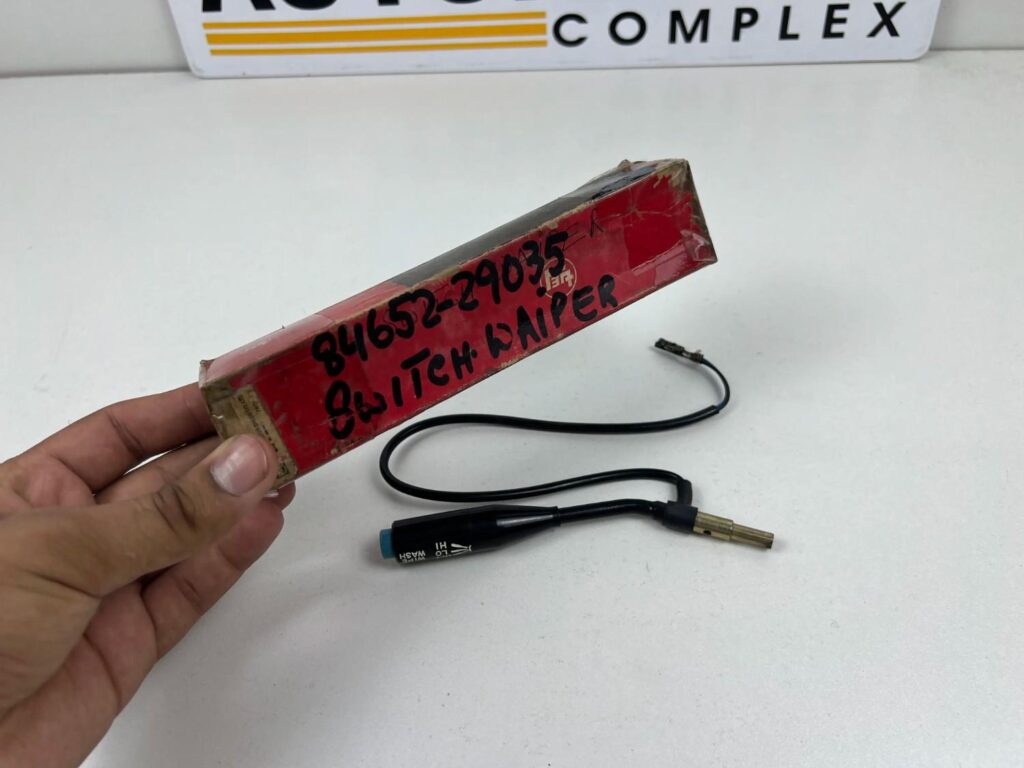 Corolla 1975 - 1979 te31 ke30 ke35 te51 LHD wiper switch assy (1)