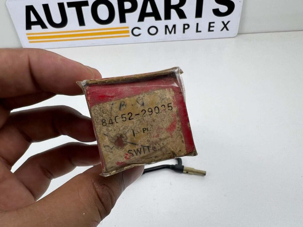 Corolla 1975 - 1979 te31 ke30 ke35 te51 LHD wiper switch assy (5)