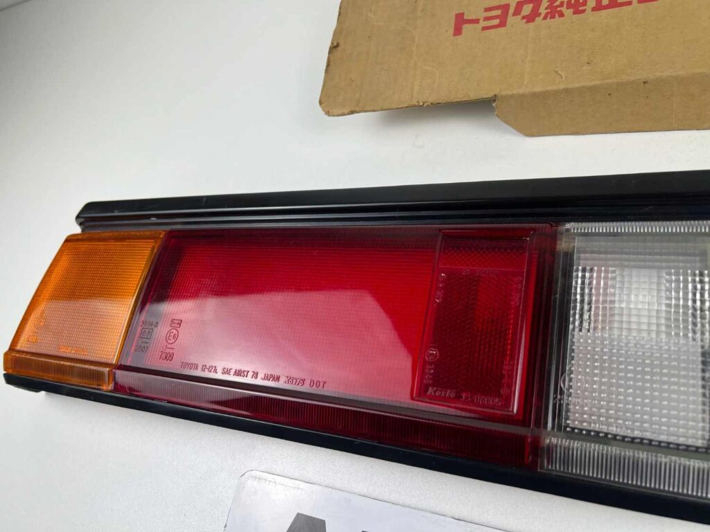 Corolla 1980 1981 KE70 Te72 NOS OEM tail light lenses koito japan (3)