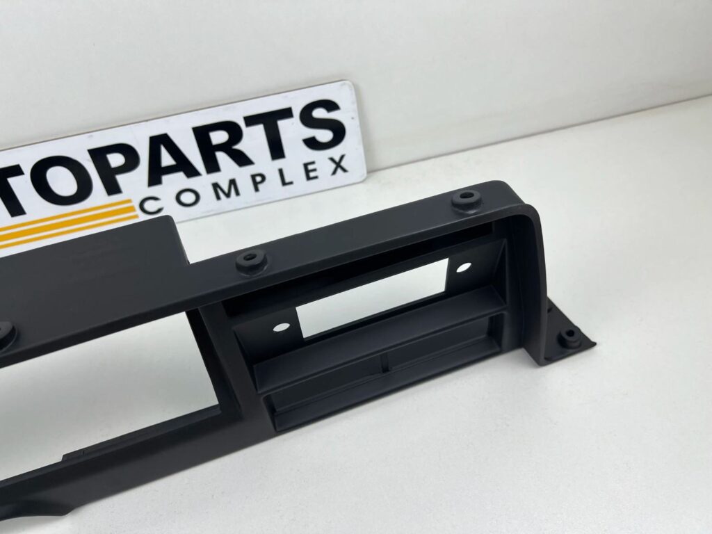 Corolla 1980 1981 TE72 ke70 LHD Dash cluster bezel (10)