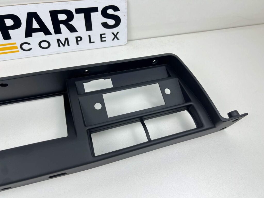 Corolla 1980 1981 TE72 ke70 LHD Dash cluster bezel (3)