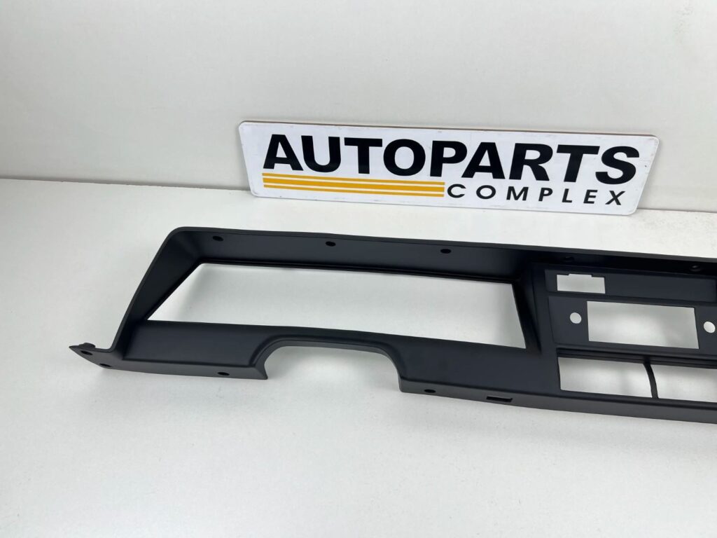 Corolla 1980 1981 TE72 ke70 LHD Dash cluster bezel (4)